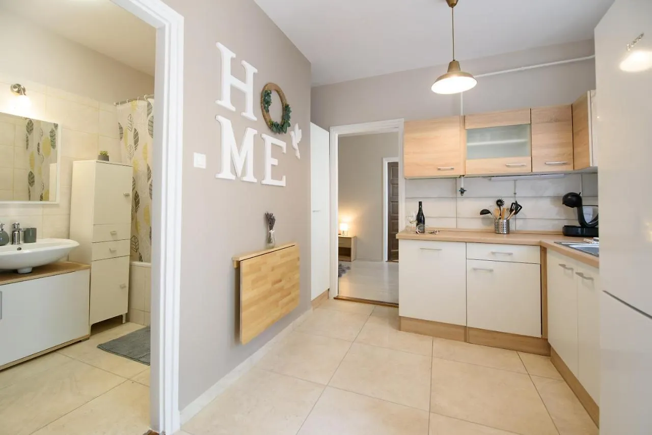 Kiralyleanyka Apartman Eger Hungary