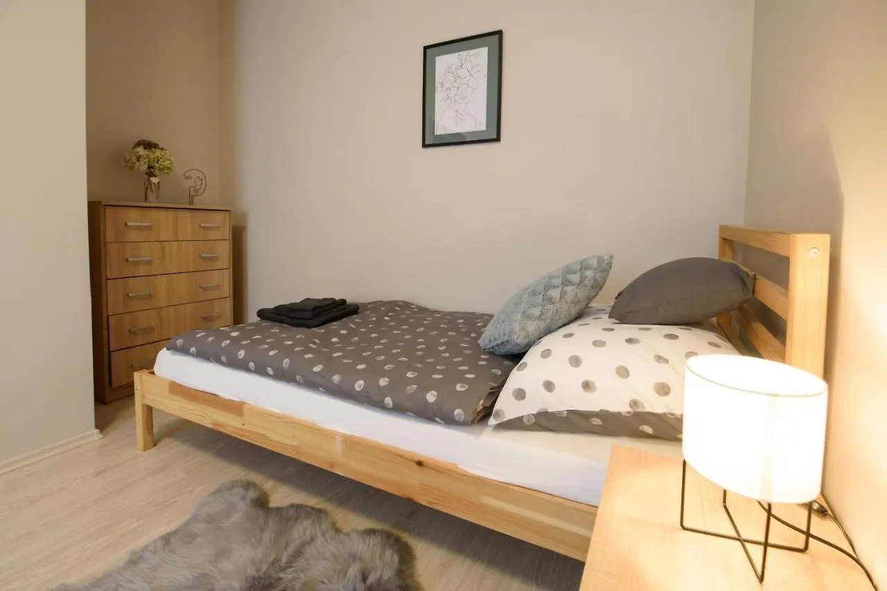 Apartment Kiralyleanyka Apartman Eger